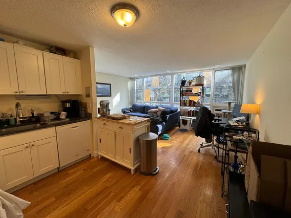 351 Harvard St APT 1E, Cambridge, MA 02138