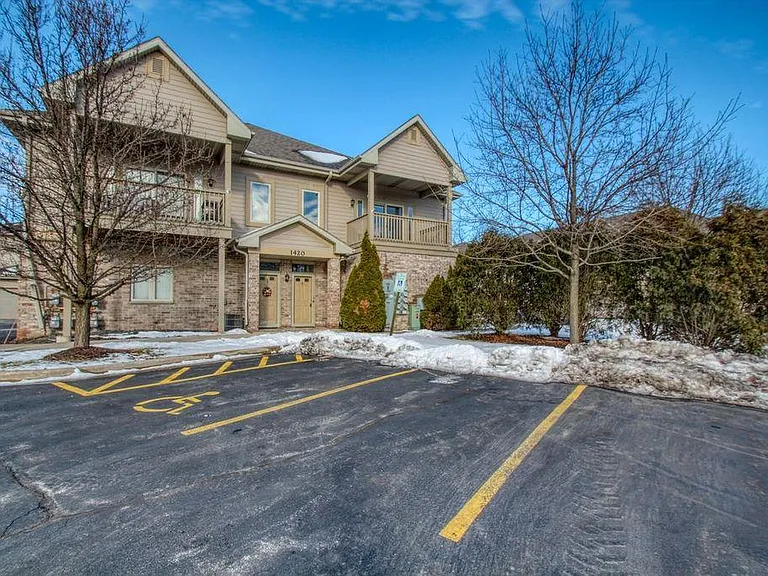 1420 Gabriel Dr #4 — Photo 20