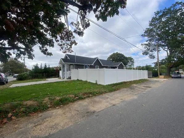 796A Bayview Ave, Amityville, NY 11701