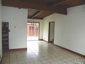 4th image of 205 Los Cerritos Dr