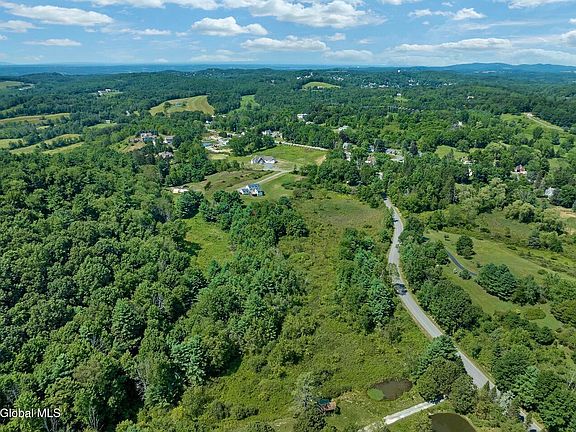 2nd image of 37 Mammoth Spring Road