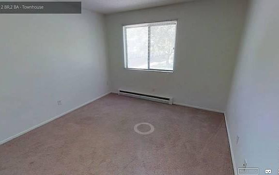 2nd image of 903 Maplewood Dr APT 2