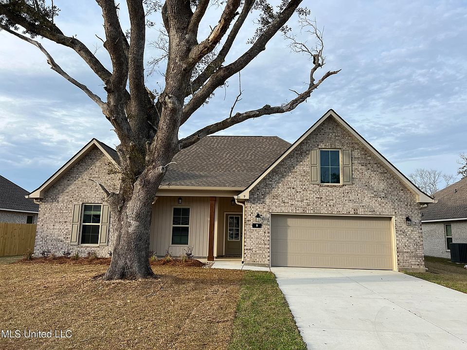 1st image of 9 Alexandria Grace Dr