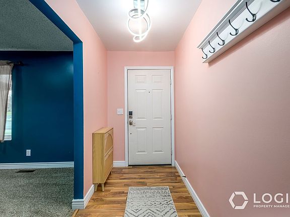 4th image of 2718 W Ferron Dr