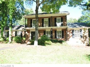 900 Kemp Rd W, Greensboro, NC 27410