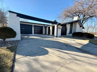 1741 Highland Dr, Hastings, NE 68901