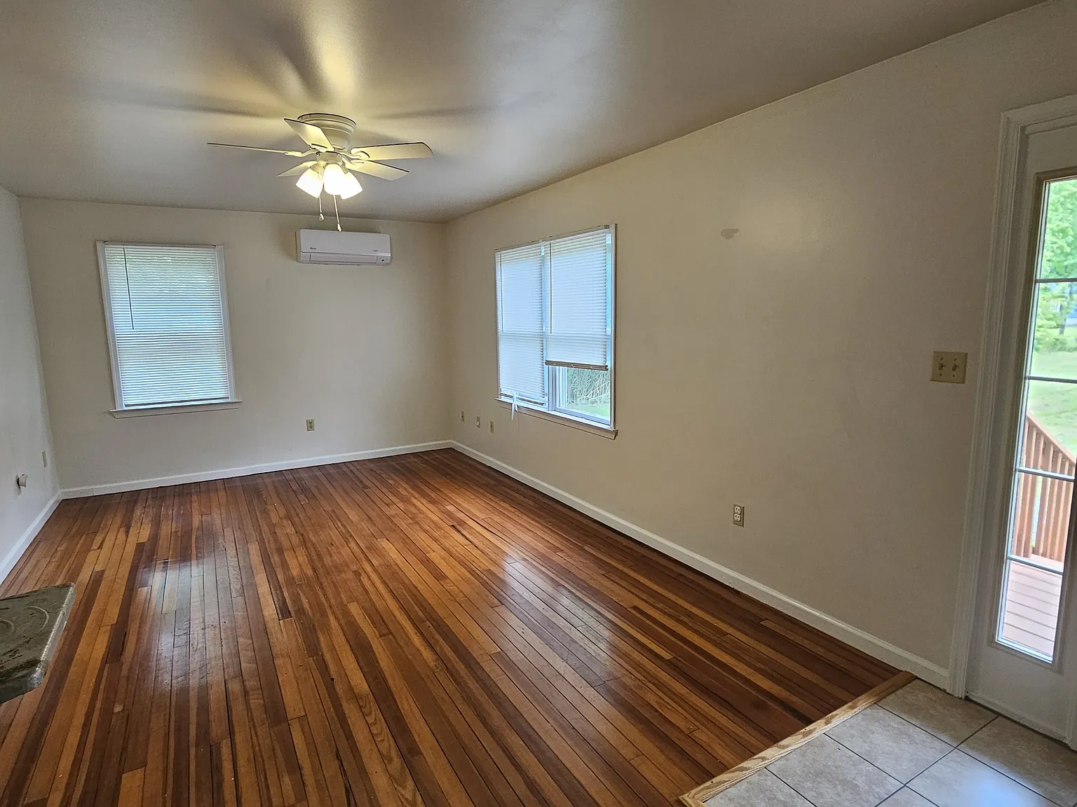 26534 Royal Oak Road - 1 — Photo 3