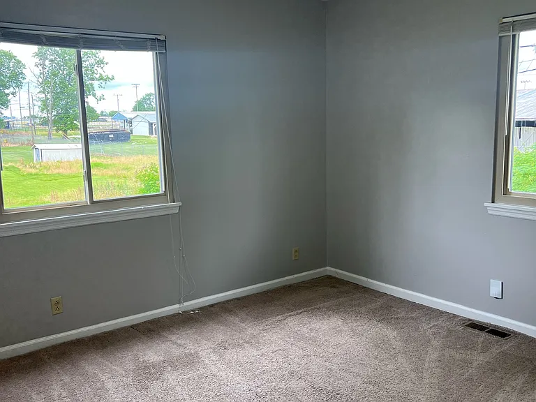 204 Evergreen Dr #C — Photo 11