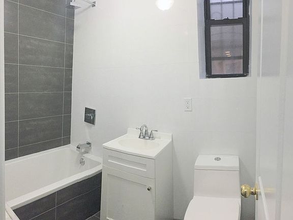 3rd image of 79 Saint Nicholas Pl APT C