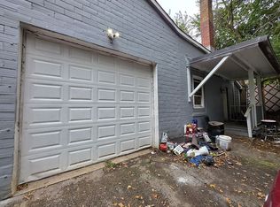 314 W Chicago St, Elgin, IL 60123