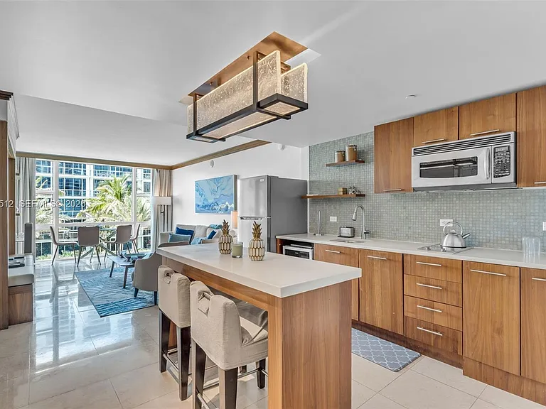 6801 Collins Ave #308 — Photo 8