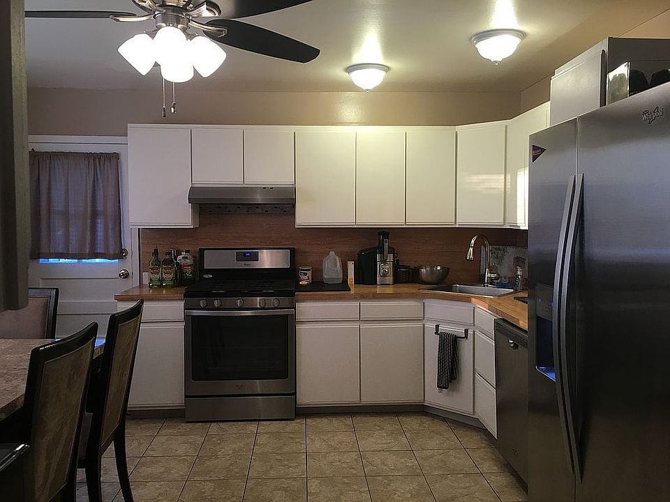1st image of 31 Glenda Dr