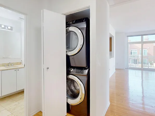 135 Oceana Drive East image 6 of 36