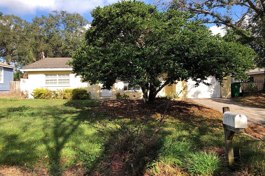 1st image of 1539 W River Ln