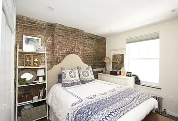 Rented by Jonis Realty