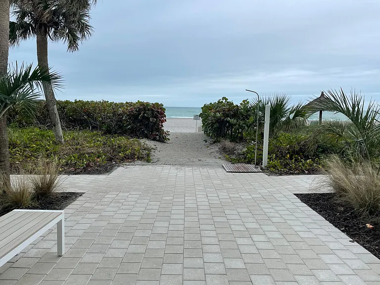 2425 Gulf Of Mexico Dr #15C — Photo 32