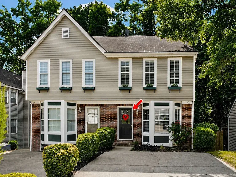 5180 Laurel Bridge Ct SE — Photo 1