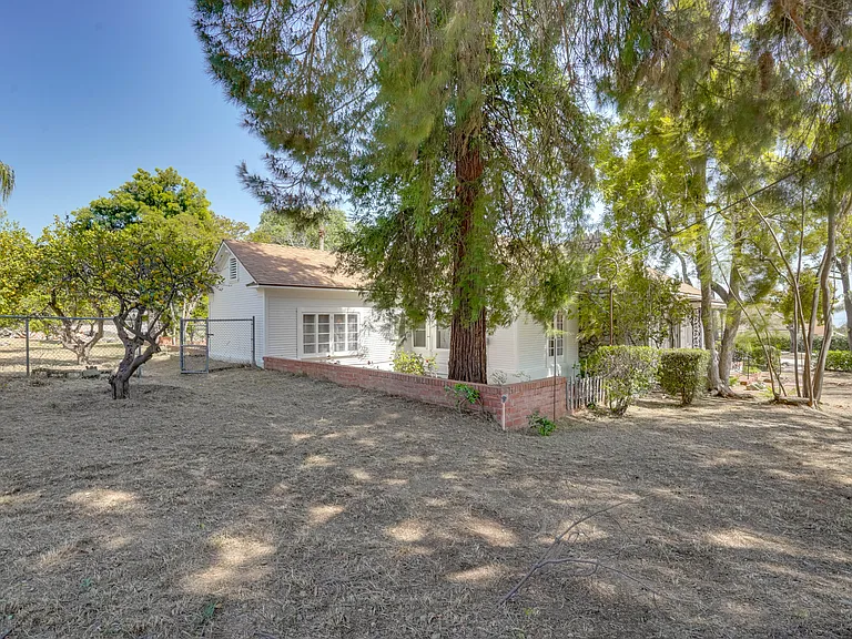 5991 Hellman Ave — Photo 55