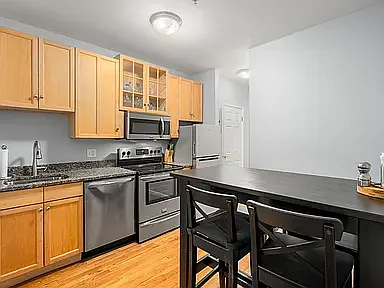 Building Photo - 483 Beacon St #37