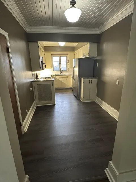 2 bed, 900 sqft, $1,675 — Photo 3