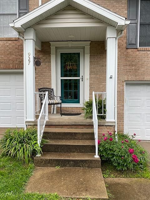 1st image of 927 Ashton Pl #927