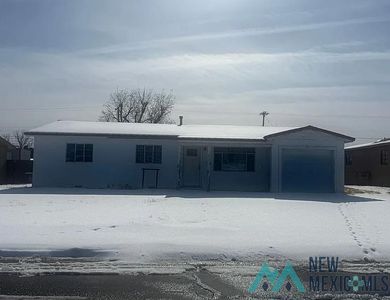 811 W Centre Ave, Artesia, NM, 88210