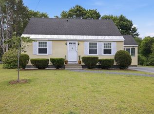 9 Claude Rd, Chelmsford, MA 01824