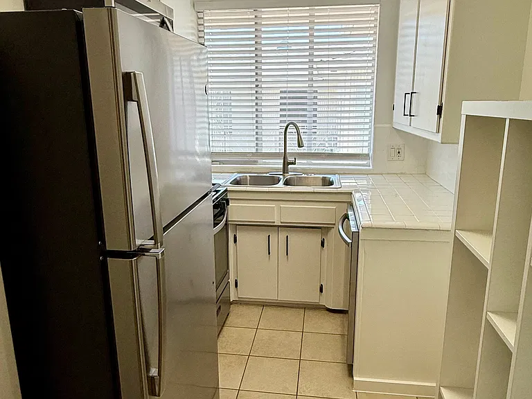 8253 Norton Ave #B8 — Photo 5