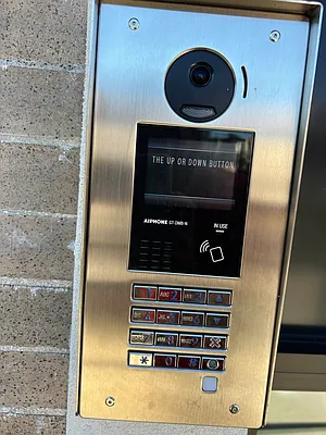 Rented by Delmark Realty LLC | media 43