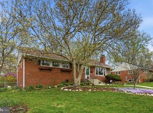 8110 Carrick Ln, Springfield, VA 22151