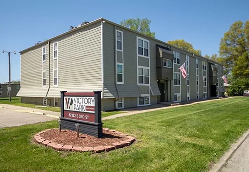 Victory Park Apartments Photo 1