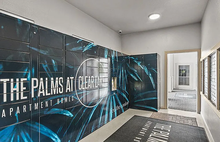 The Palms at Clear Lake Apartments — Photo 21