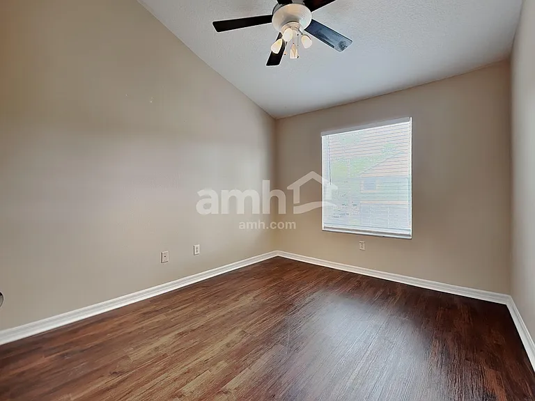 10602 Drayton Ct — Photo 19