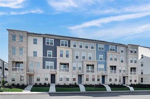 12108 Calgary Loop #E-002 Photo 1
