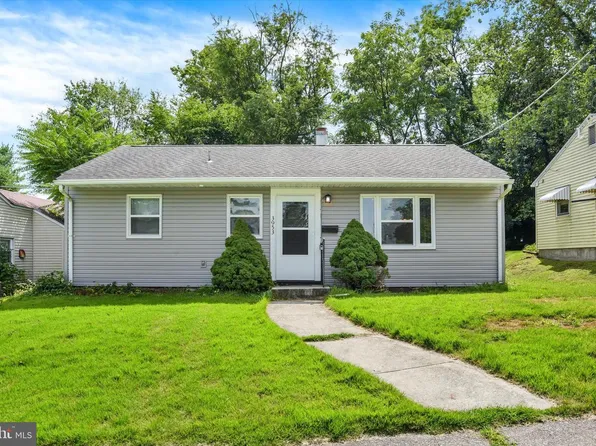 3953 Chestnut St, Harrisburg, PA 17109