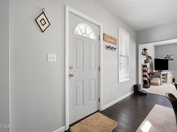 5th image of 741 Central Ave