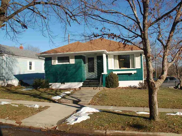 901 2nd Ave NE, Oelwein, IA 50662