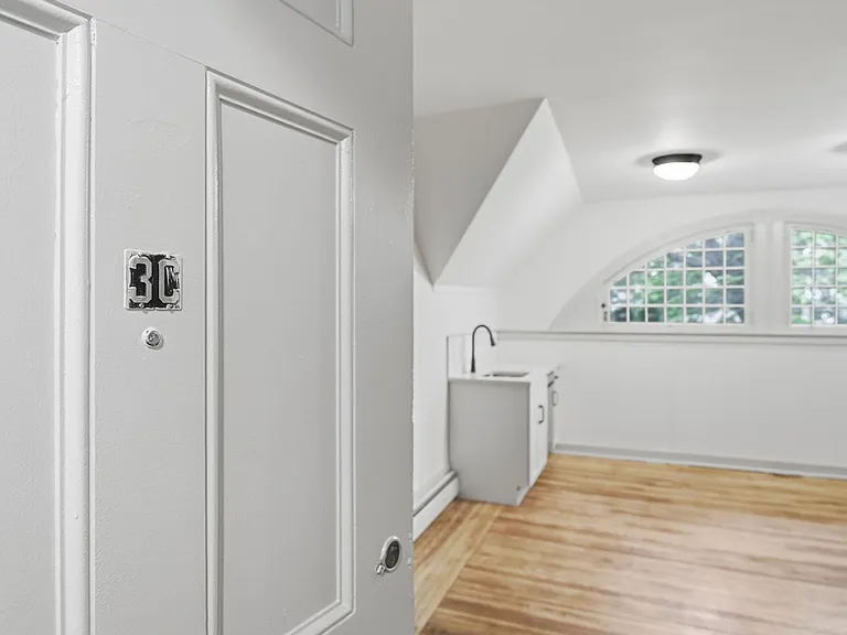 245 Clinton St — Photo 15