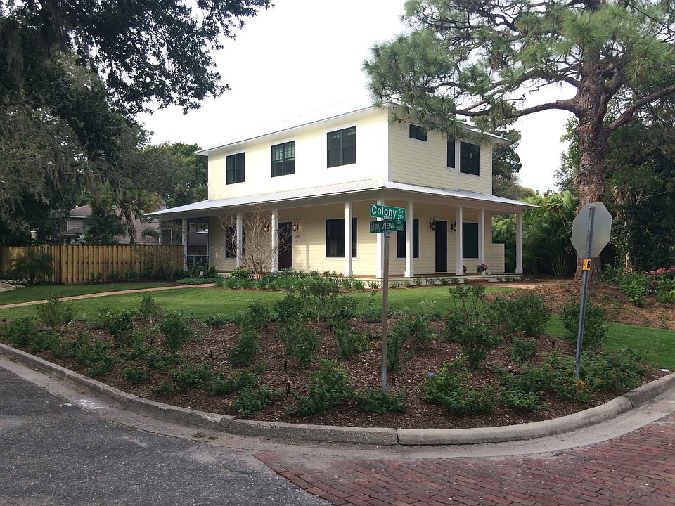 2nd image of 1555 Bayview Dr