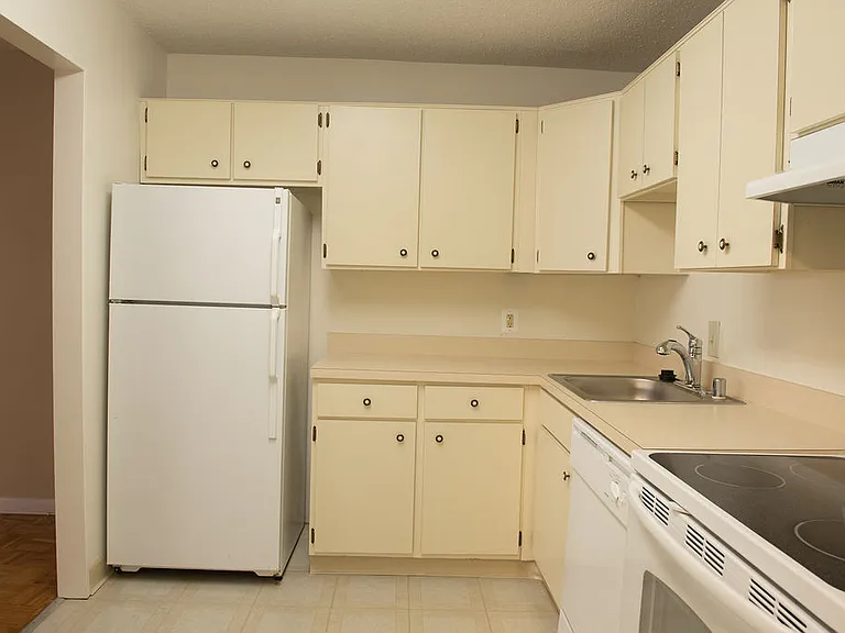 Tier 1 kitchen
