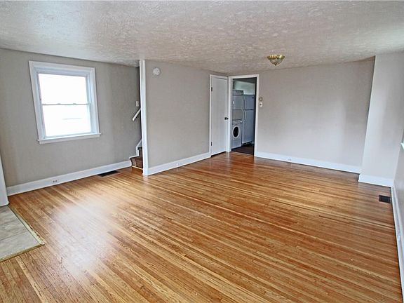3rd image of 7 Mill St