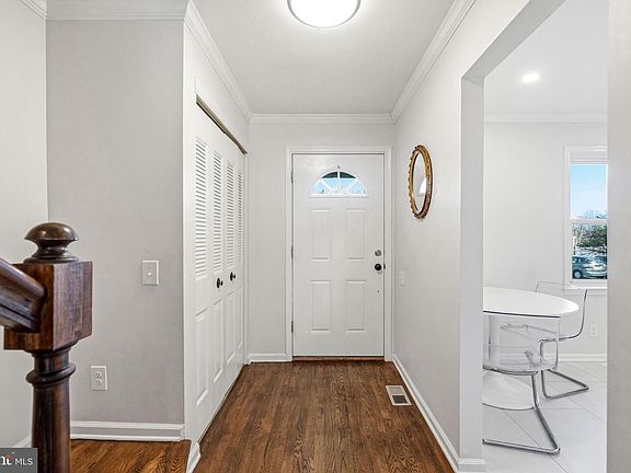 4th image of 635 E Main St #7