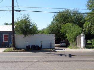 1904 S Meadow St, Laredo, TX 78046