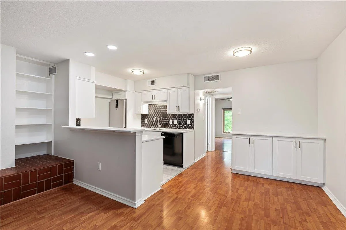 1 bed, 1.0 bath, 708 sqft, $1,995 — Photo 4