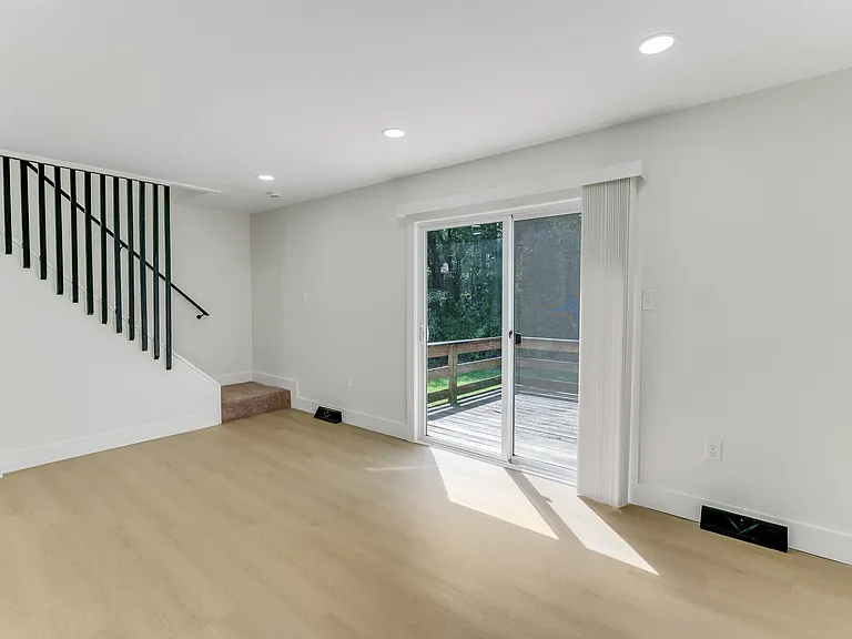 Indian Oaks Townhomes — Photo 17