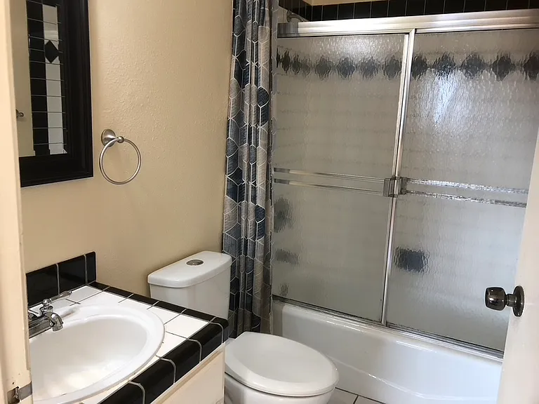 5828 Riley St — Photo 18