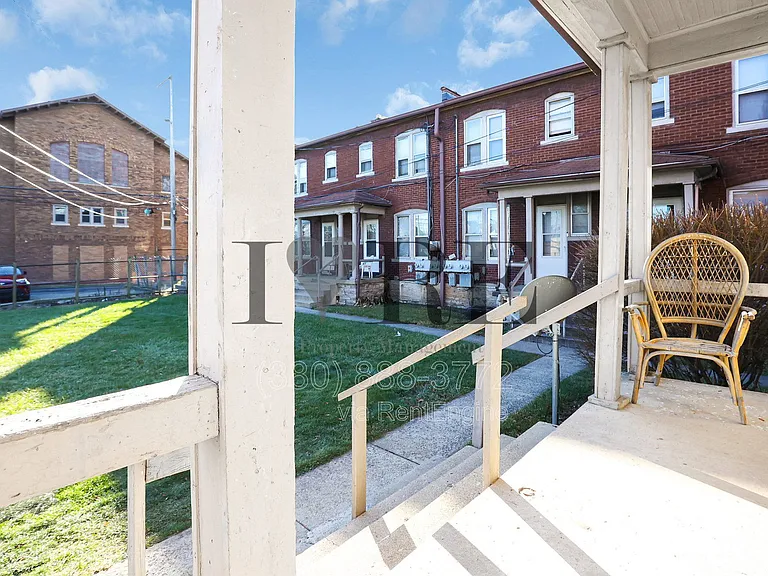1257 E Livingston Ave — Photo 24