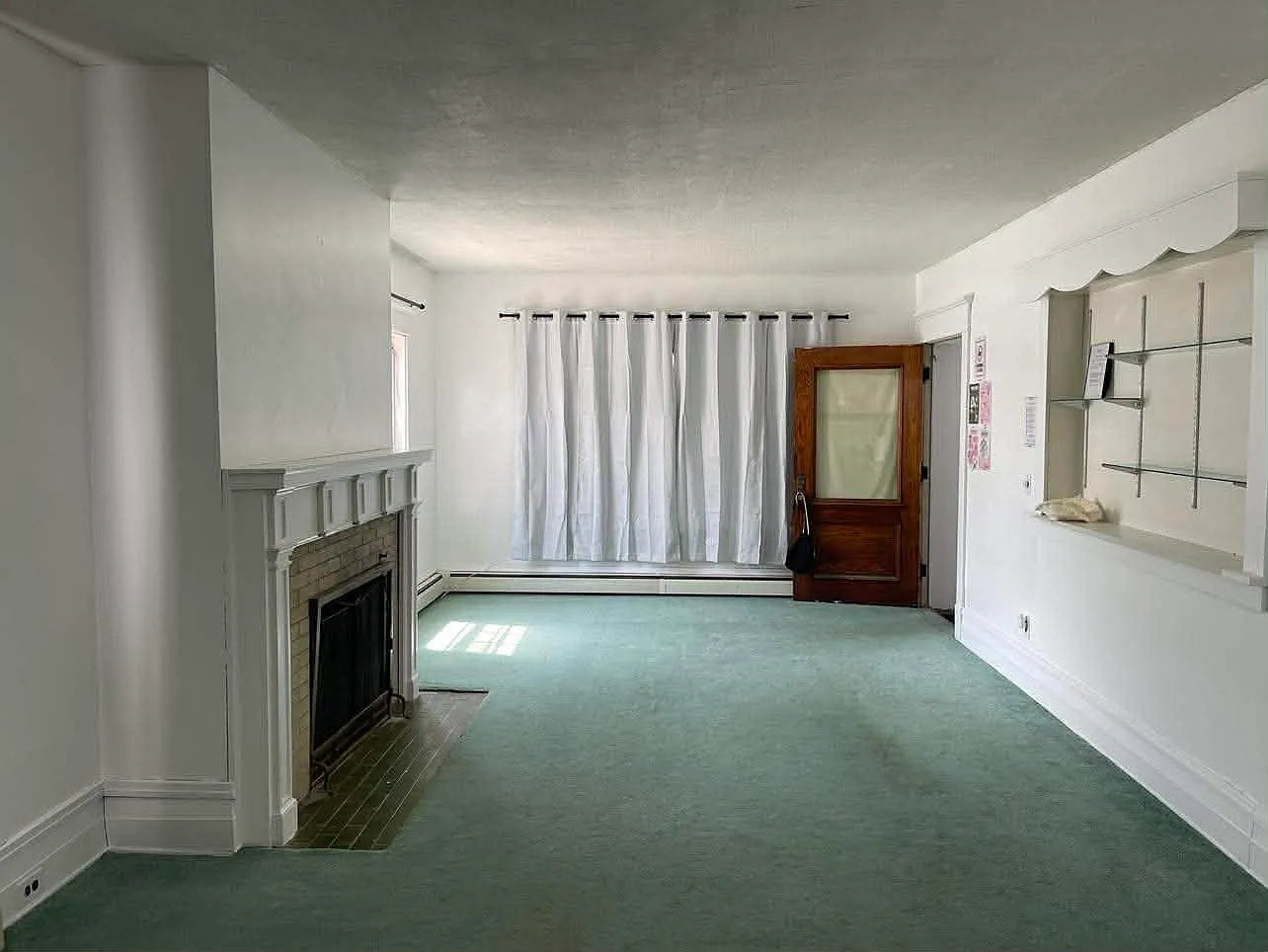 8 bed, 3995 sqft, $1,500 — Photo 3