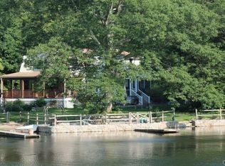 75 Tahmore Ct, Fairfield, CT 06825