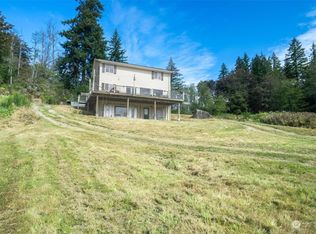 18349 Cardinal Ln, Mount Vernon, WA 98274